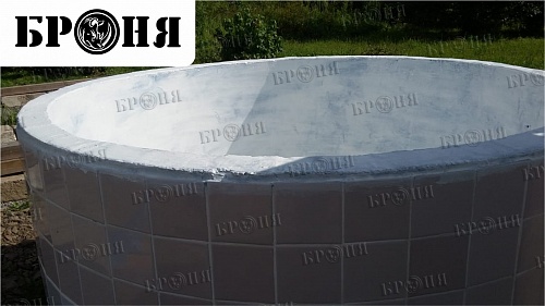 Waterproofing a small pool Bronya Akvablok in Khabarovsk (photo + video)