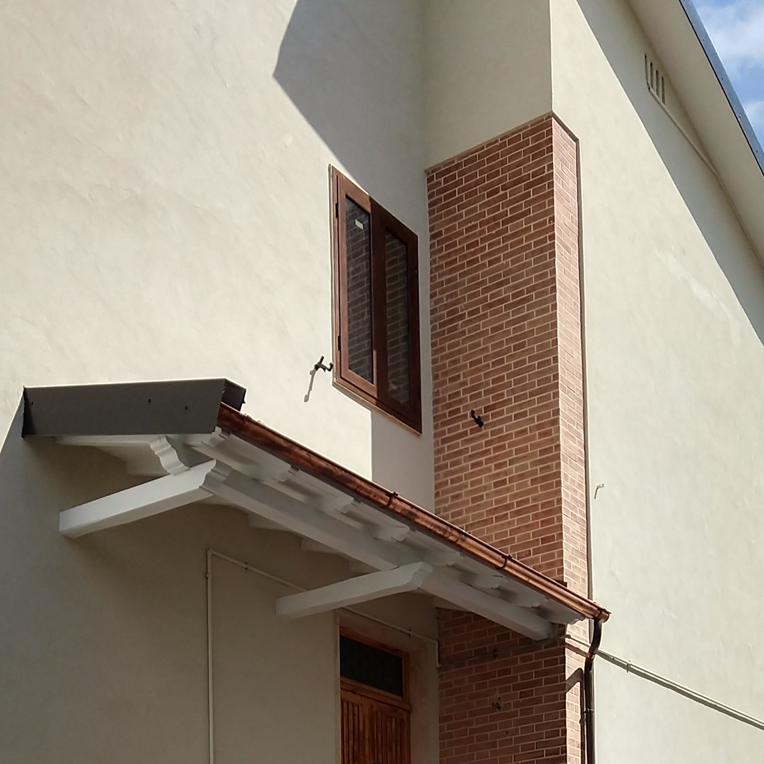 Применение БРОНЯ Фасад НГ на целой улице коттеджей в г. Поджибонси, Италия по гос. программе 110% (фото, видео)