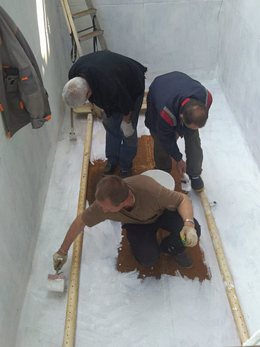 Application of Bronya Aquablock Effect on the walls of the cold water accumulator tank in Khabarovsk (photo and video)