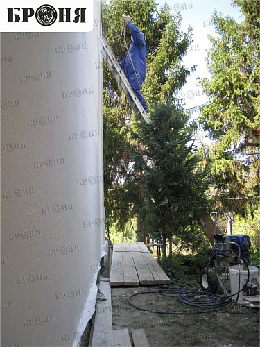 Thermal insulation Bronya on the facade and inside the walls of a private house in Hungary (photo)
