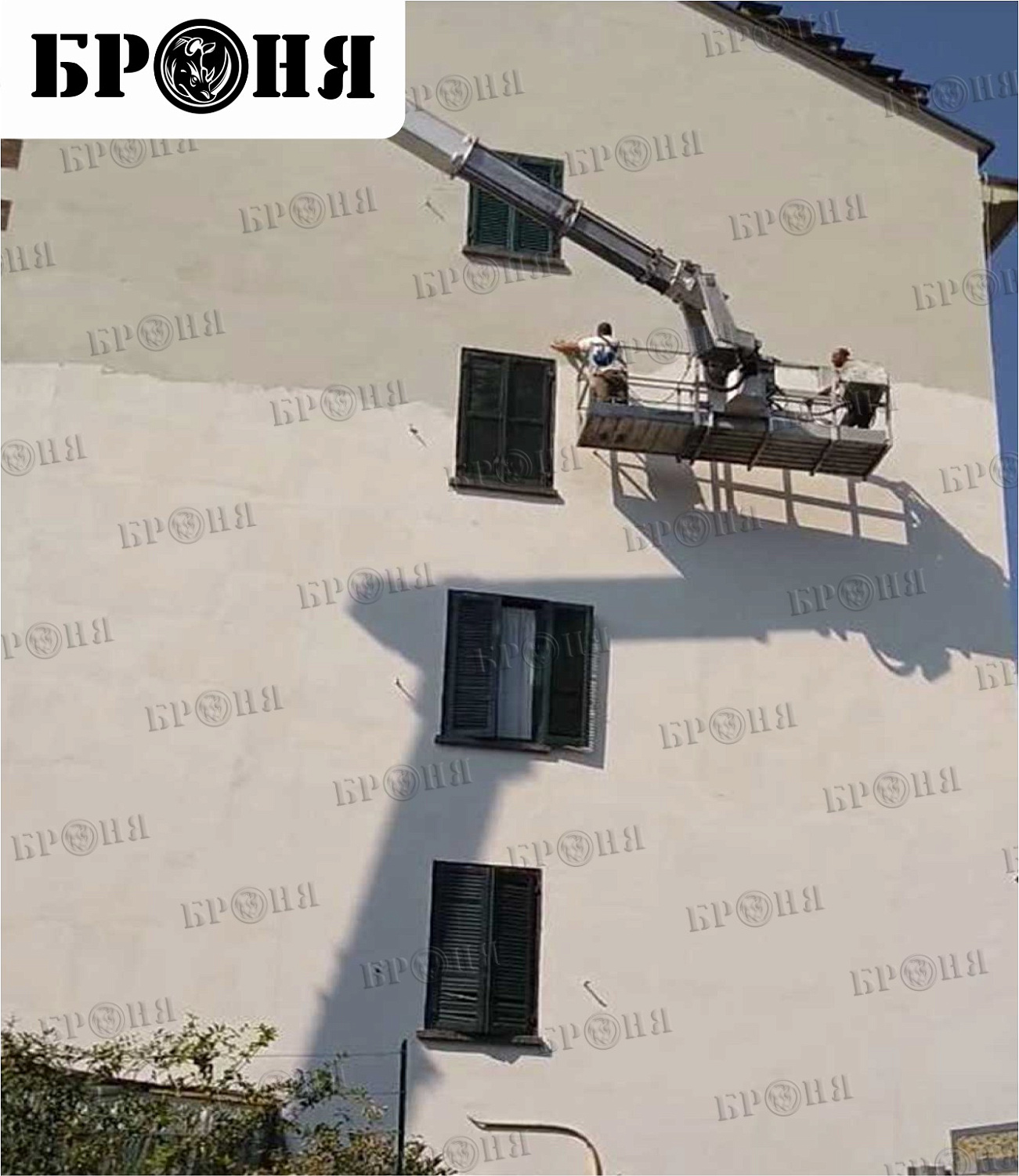 Very cool! Complex application of thermal insulation Bronya on a residential building in the center of Turin, Italy (photo)