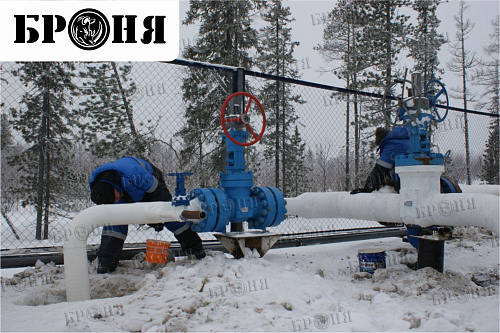 Thermal insulation Bronya with the isolation of the nodes of the oil pipeline of JSC Gazpromneft-NNG, Noyabrsk (photo)