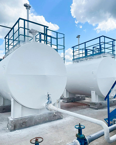 Теплоизоляция цистерн с «Броня Классик НГ» на нефтяном месторождении, Калининградская область (фото, видео)