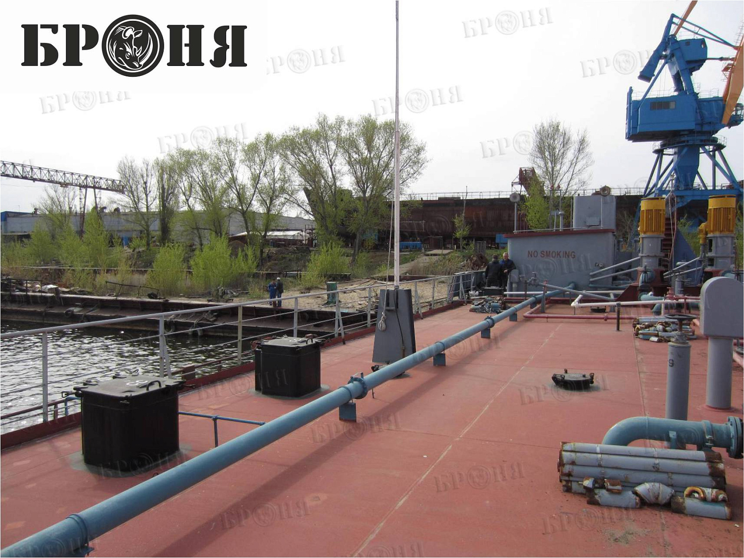 Волгоград, речная баржа