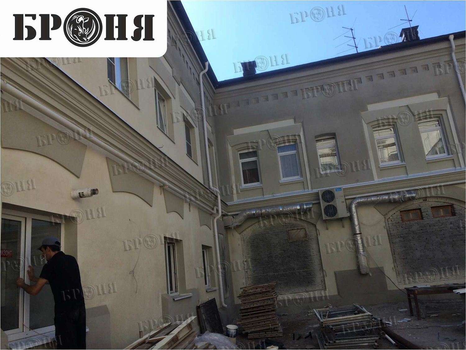 Thermal insulation Bronya on an architecture monument - Bonotel hotel in Astrakhan