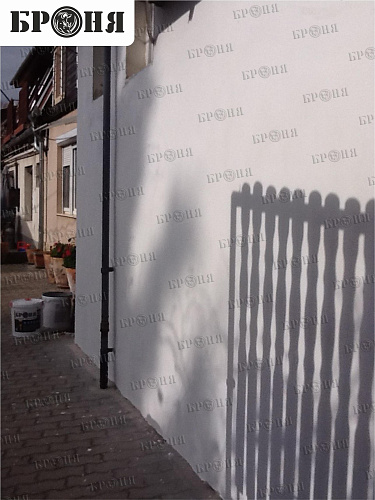 Thermal insulation Bronya on the facade and inside the walls of a private house in Hungary (photo)