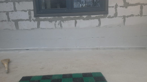 Броня Лайт и Броня Акваблок, тепло и гидроизоляция цоколя частного дома. Химки (фото)