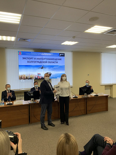 Важно! ООО НПО "Броня" награждена "Лучший экспортер года" (фото + 3 новостных сюжета)