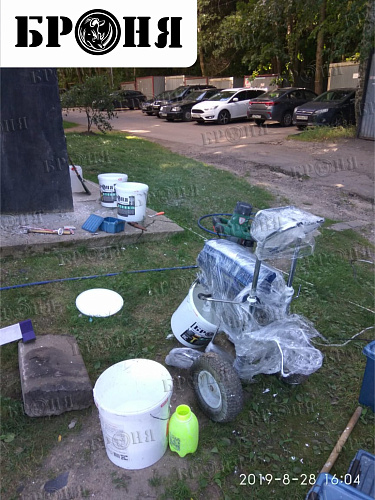 Теплоизоляция Броня Стена при утеплении стены квартиры на 2 этаже жилого дома п. Ржавки, Московская область (фото)