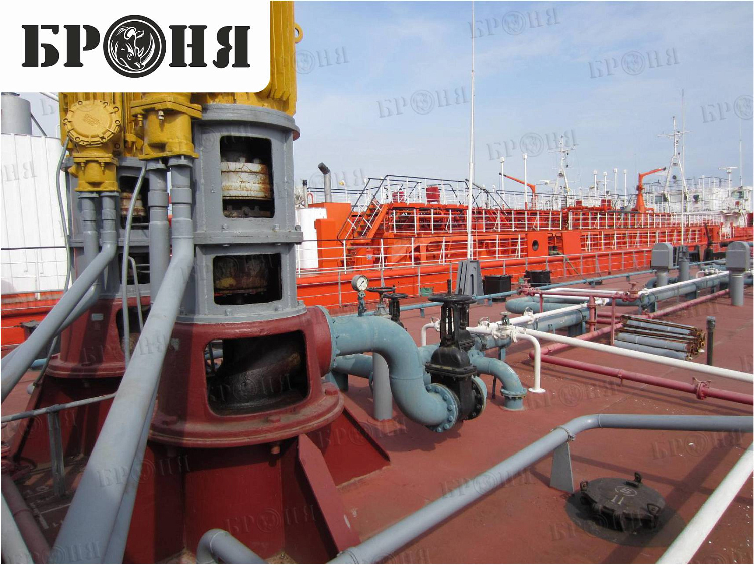 Волгоград, речная баржа