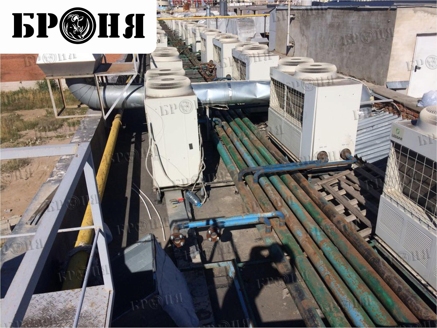 Astrakhan, chiller pipeline of the air conditioning system at the "Alimpic" shopping center