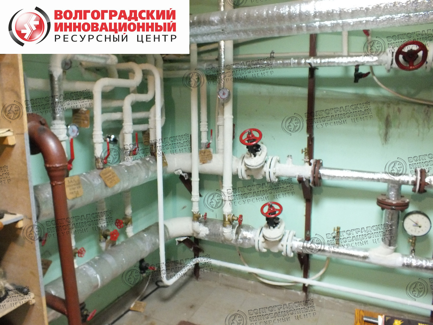 Ulyanovsk, elevator unit of the "Pyatoe Solntse" (Fifth Sun) entertainment center