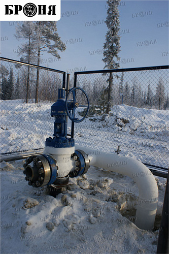 Thermal insulation Bronya with the isolation of the nodes of the oil pipeline of JSC Gazpromneft-NNG, Noyabrsk (photo)