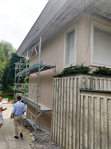 Применение Броня Фасад в работах по теплоизоляции фасада крупного двухэтажного таунхауса в Италии 