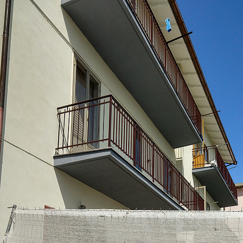  Применение БРОНЯ Фасад НГ на целой улице коттеджей в г. Поджибонси, Италия по гос. программе 110% (фото)