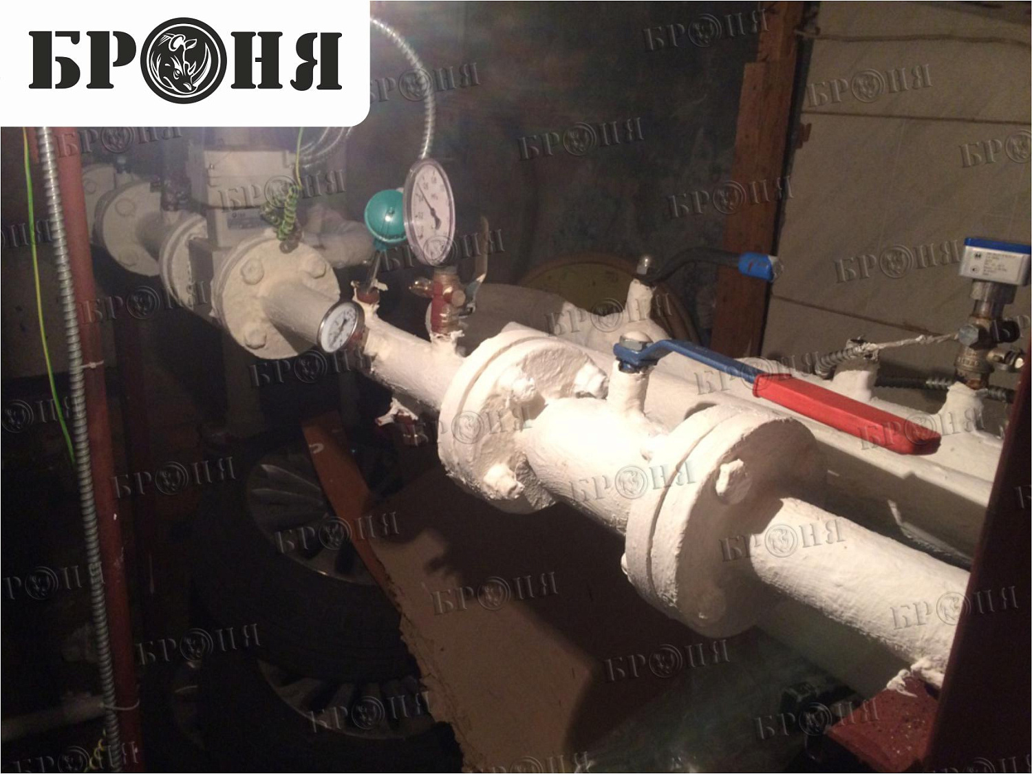 Москва, Теплоизоляция Броня на трубопроводе и тепловом узле многоквартирного дома