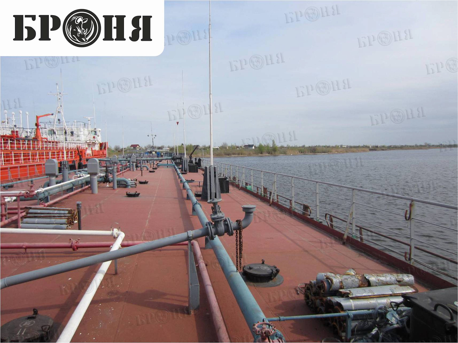 Волгоград, речная баржа