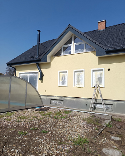 Cottage Thermal Insulation with "Bronya Facade NF," Hungary (Photos, Video)