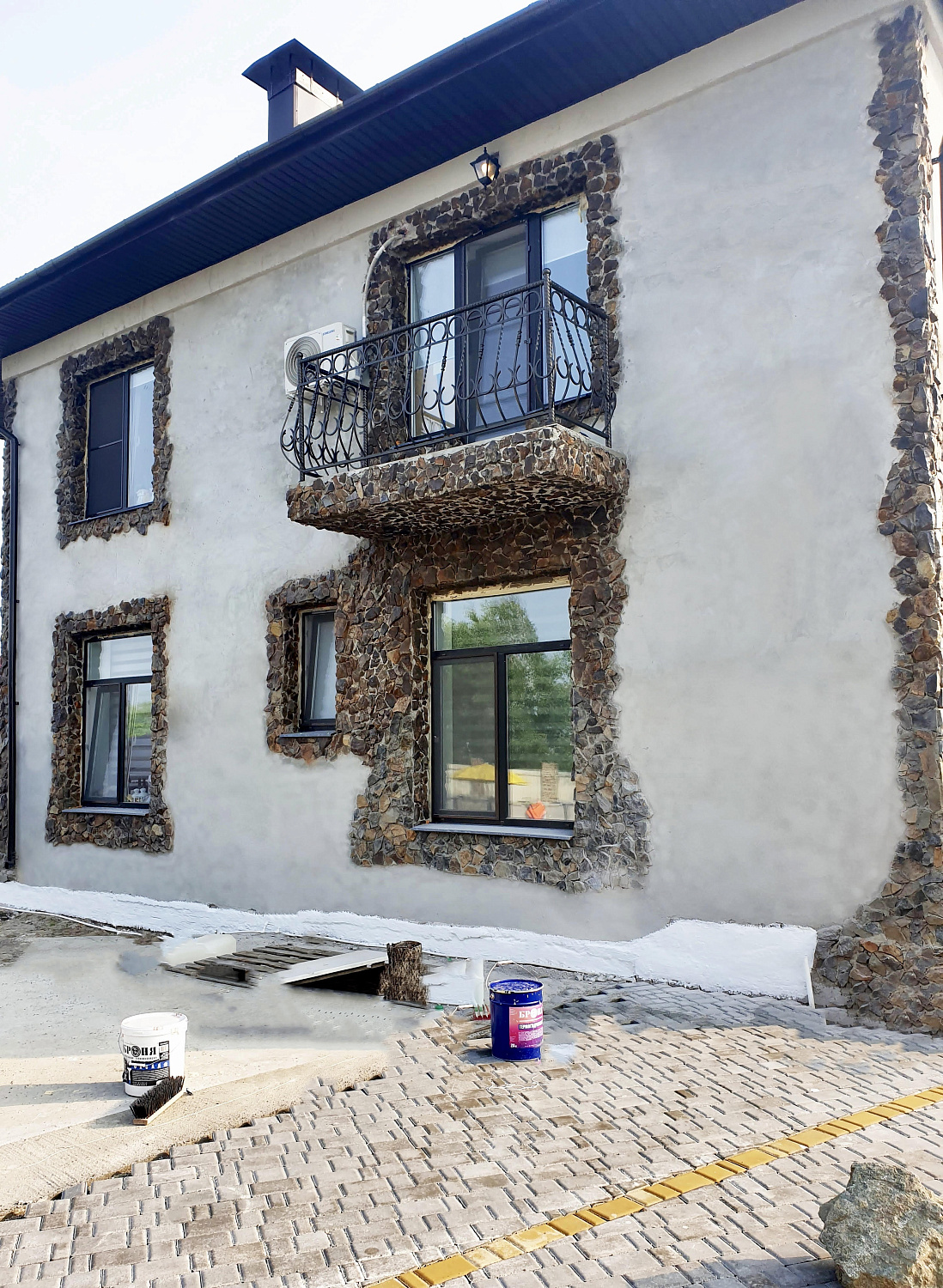 Bronya Light Airless NF, Bronya Thermohydroplast, Bronya VibroHydroPlast and Bronya Facade NF for complex insulation and waterproofing of the cottage in Blagoveshchensk (photo, video)