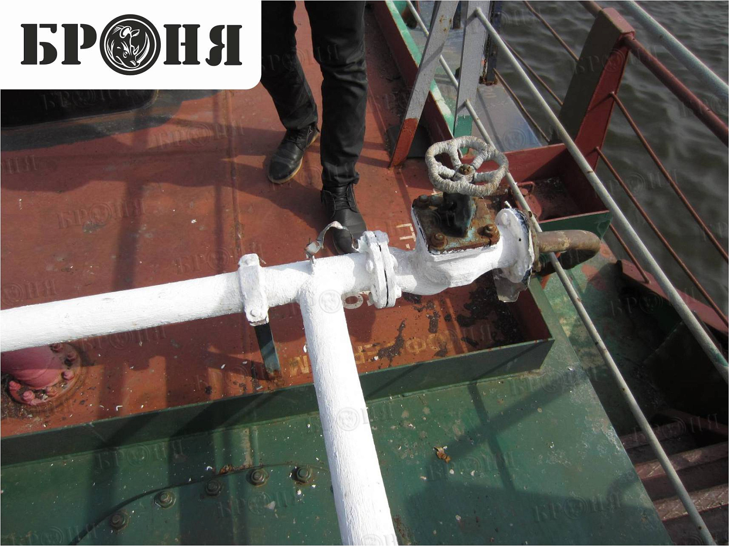 Волгоград, речная баржа