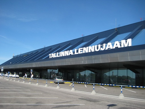 Thermal insulation Bronya and Bronya Aquablock during condensate elimination at Tallinn Airport in Estonia (photo)