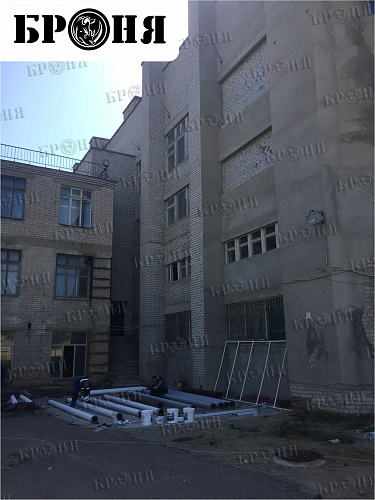 Thermal insulation Bronya on the heating pipeline of the Volgograd State Socio-Pedagogical University (photo)