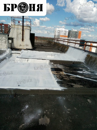 Гидроизоляция Броня АкваБлок при ремонте кровли 2х жилых домов в г. Химки (фото и видео)