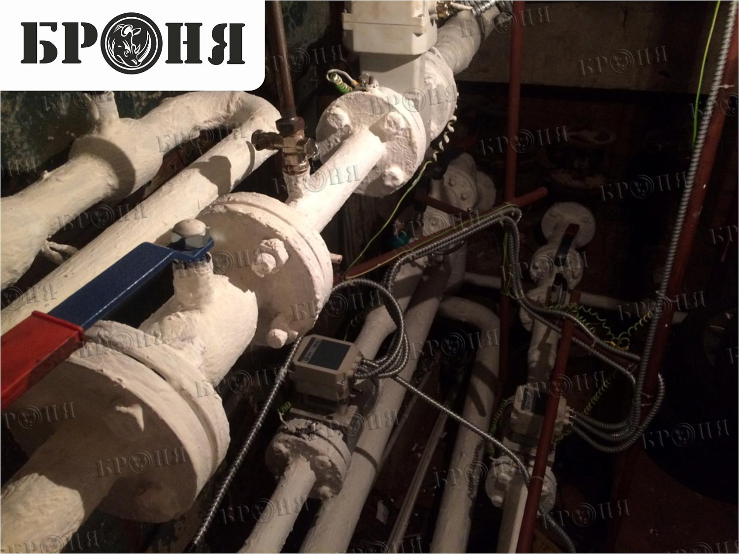 Москва, Теплоизоляция Броня на трубопроводе и тепловом узле многоквартирного дома