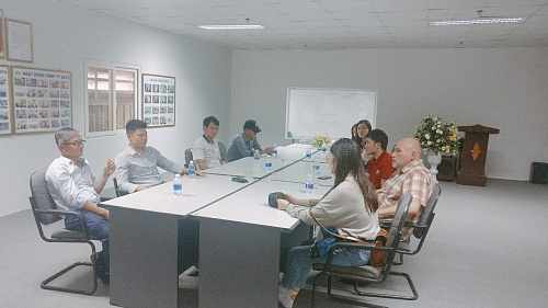 Команда Броня во Вьетнаме и Презентация Броня Классик предприятиям Вьетнама (фото и видео).