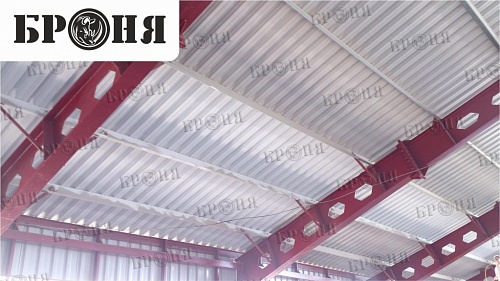 Теплоизоляция Броня применение на металлических крышах доильного цеха (Республика Крым)