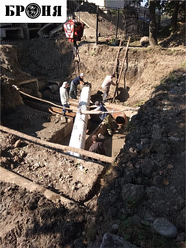 Thermal insulation Bronya on the heat pipe of the municipal unitary enterprise (MUP) of the communal economy of Stavropol (photo)