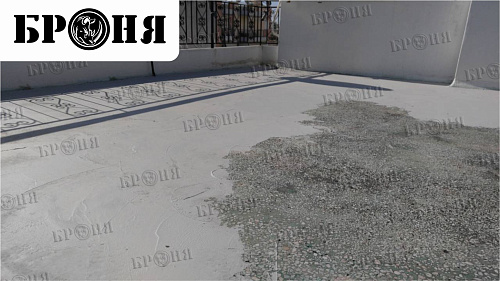 Bronya Light on the roof of a residential building in Greece (photos and video)