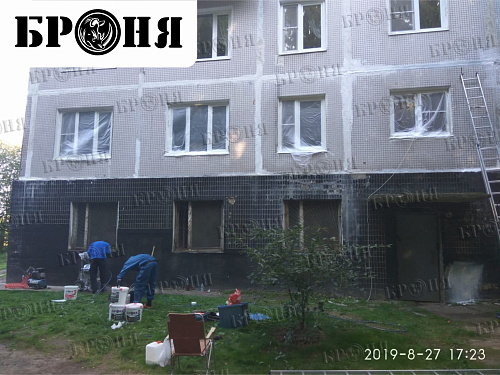 Теплоизоляция Броня Стена при утеплении стены квартиры на 2 этаже жилого дома п. Ржавки, Московская область (фото)