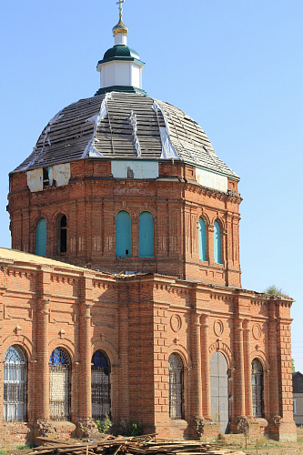 Bronya Light for insulating the roof of the refectory of the church of Dmitry Solunsky. from. Loznoe, Dubovsky district, Volgograd region (photo)
