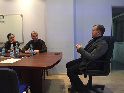 Броня на заключительном  семинаре на тему материалов и технологического подхода по реставрации для архитекторов, в рамках трехдневного обучения.   