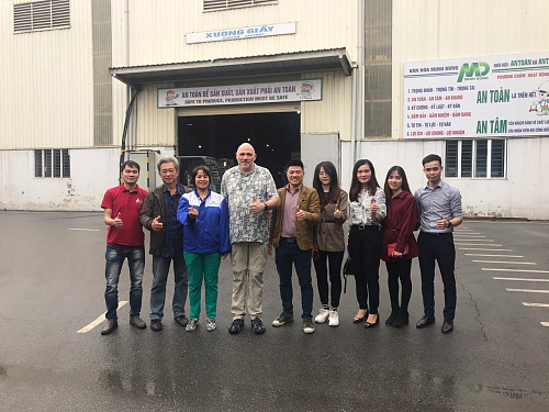 Команда Броня во Вьетнаме и Презентация Броня Классик предприятиям Вьетнама (фото и видео).