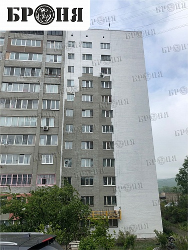 Утепление фасада и гидроизоляция откосов многоквартирного жилого дома при капремонте в г. Владивосток (фото)